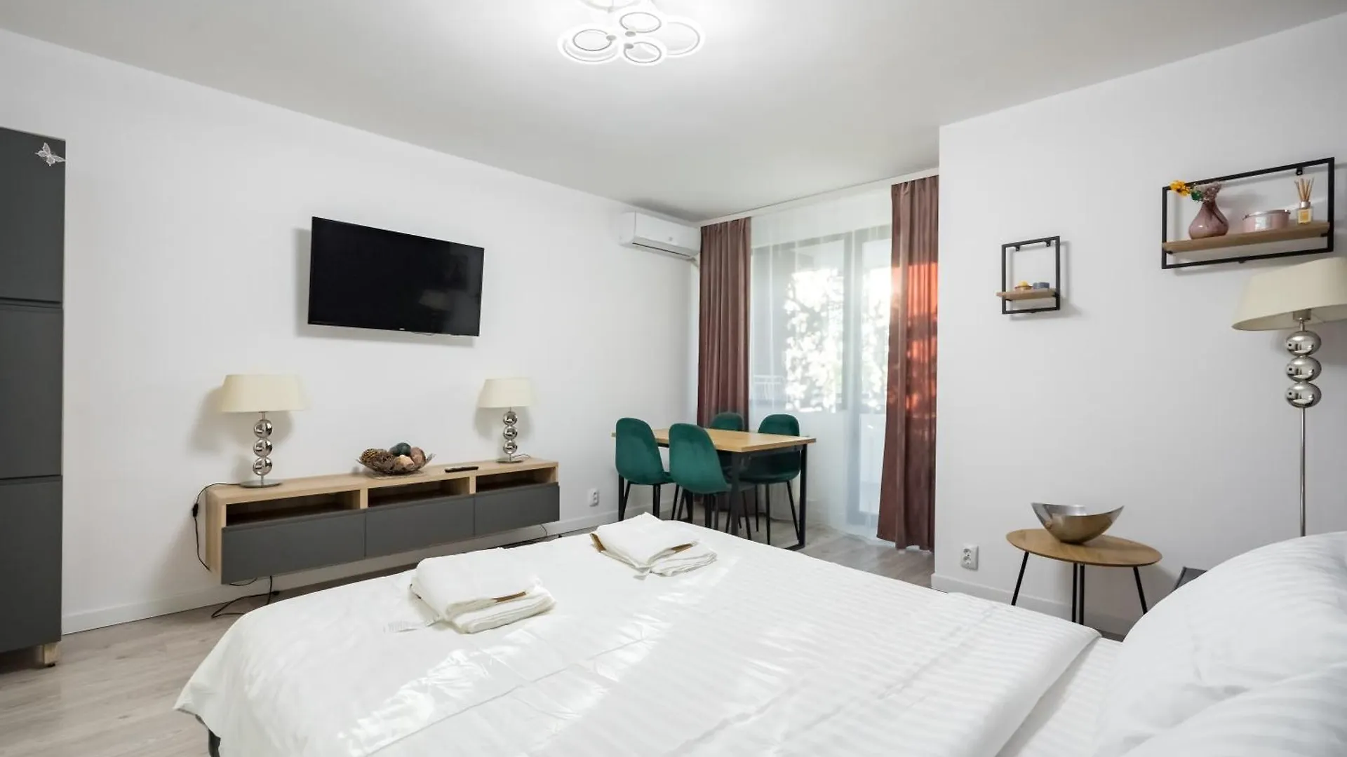 Oasis Concept Studio Bucharest Apartment
